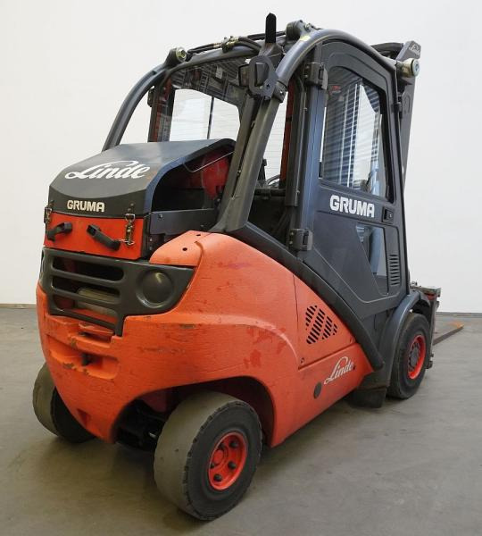 Linde H 30 T 393 - LPG forklift: picture 2 Linde H 30 T 393 - LPG forklift: picture 2
