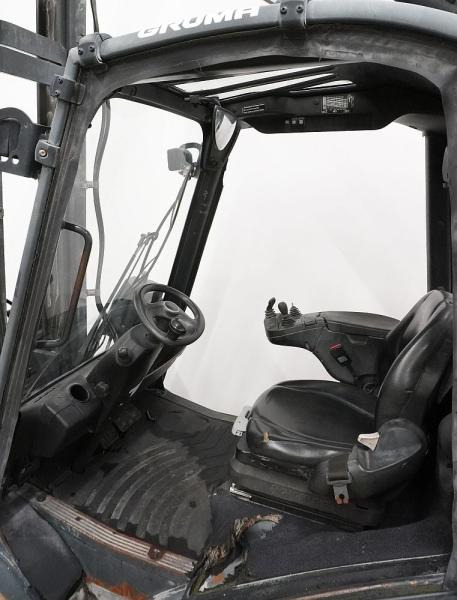 Linde H 35 D (3A) EVO 393-02 - Diesel forklift: picture 3 Linde H 35 D (3A) EVO 393-02 - Diesel forklift: picture 3