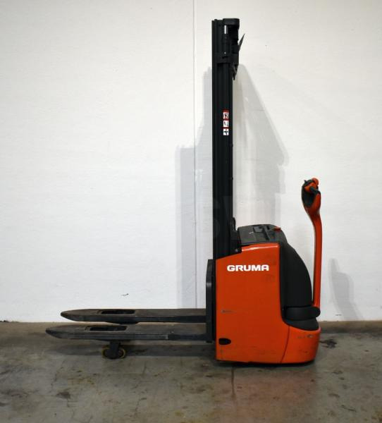 Linde L 12 i 1172 - Stacker: picture 4 Linde L 12 i 1172 - Stacker: picture 4
