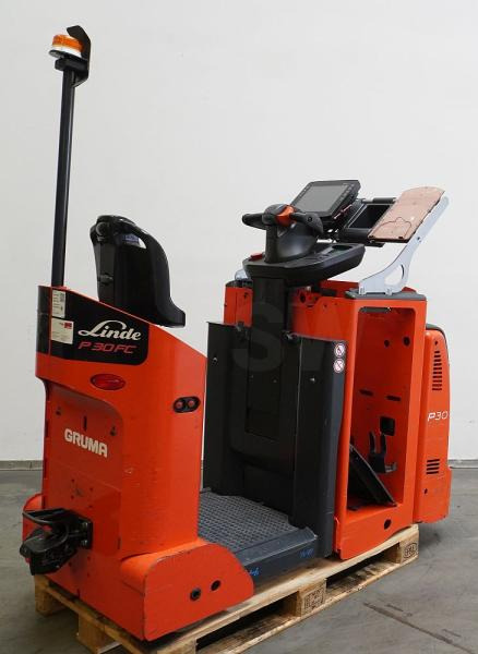 Linde P 30 C 1190 - Tow tractor: picture 2 Linde P 30 C 1190 - Tow tractor: picture 2