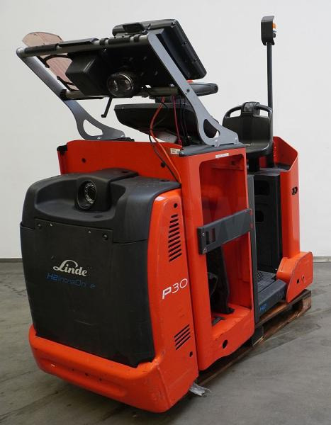 Linde P 30 C 1190 - Tow tractor: picture 1 Linde P 30 C 1190 - Tow tractor: picture 1