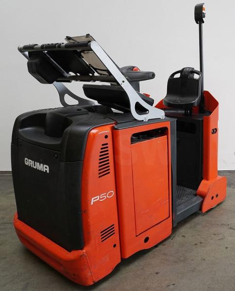Linde P 50 C 1190 - Tow tractor: picture 1 Linde P 50 C 1190 - Tow tractor: picture 1