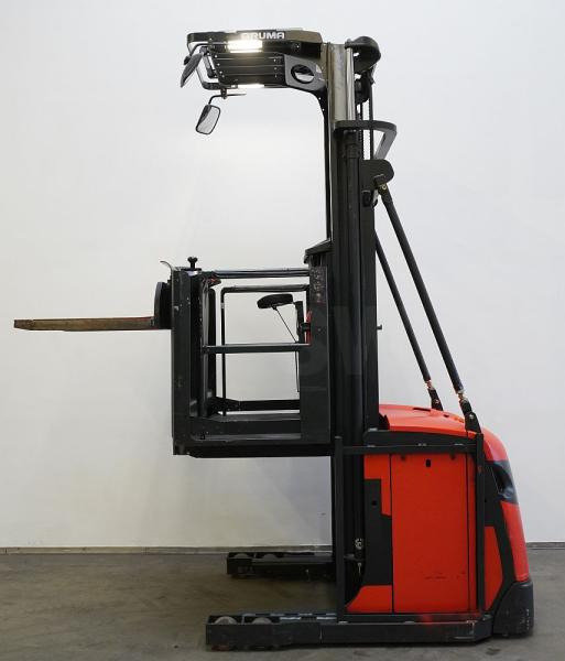 Linde V 10-01 5212 - Order picker: picture 4 Linde V 10-01 5212 - Order picker: picture 4