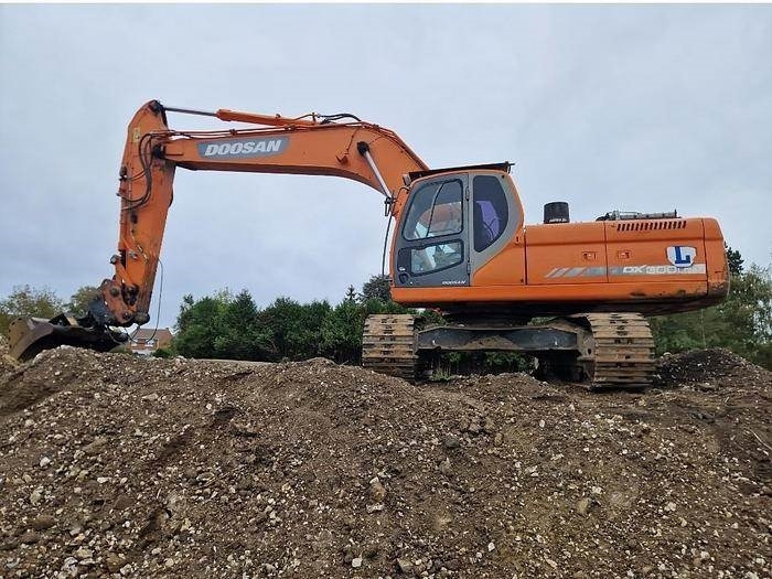 Doosan DX300LCA - Excavator: picture 1 Doosan DX300LCA - Excavator: picture 1