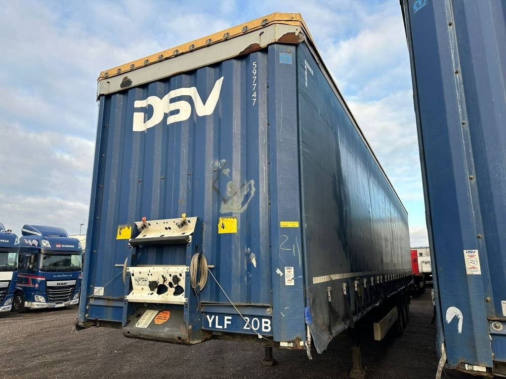 Krone SD - Curtainsider semi-trailer: picture 1 Krone SD - Curtainsider semi-trailer: picture 1