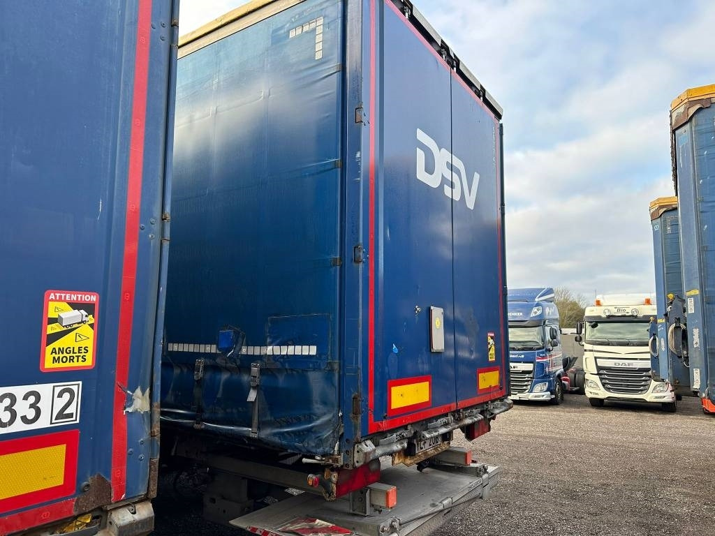 Krone SD - Curtainsider semi-trailer: picture 3 Krone SD - Curtainsider semi-trailer: picture 3