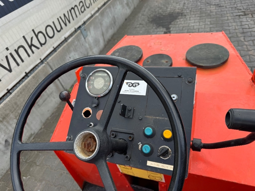 Case Vibromax 152k  - Compactor: picture 2 Case Vibromax 152k  - Compactor: picture 2