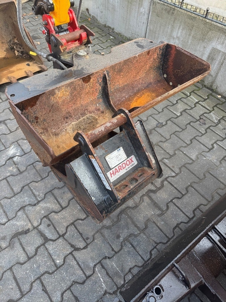 JCB 8018 - Mini excavator: picture 4 JCB 8018 - Mini excavator: picture 4