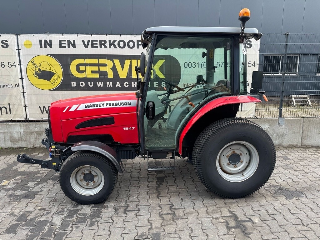 Massey Ferguson 1547 - Farm tractor: picture 1 Massey Ferguson 1547 - Farm tractor: picture 1