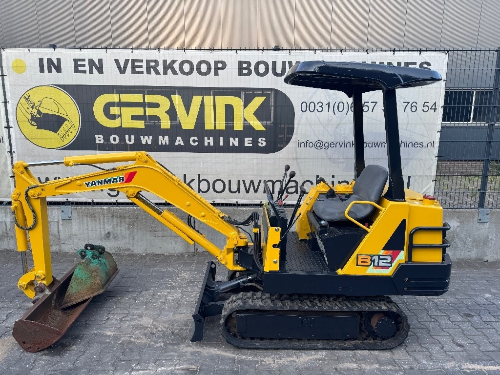 Mini excavator Yanmar B12: picture 8
