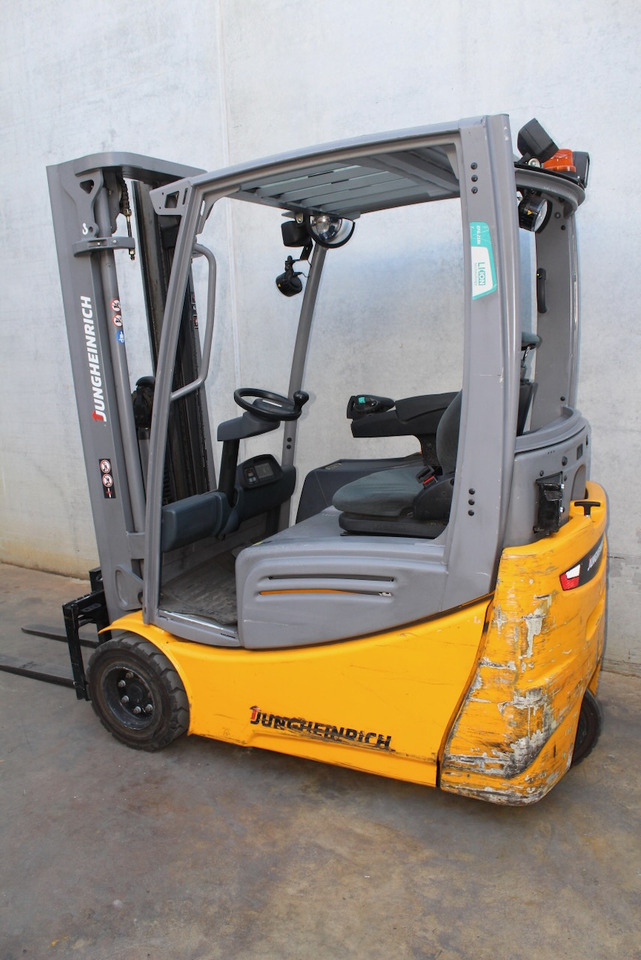 Jungheinrich EFG 218k 480 DZ LI-ION - Electric forklift: picture 4 Jungheinrich EFG 218k 480 DZ LI-ION - Electric forklift: picture 4