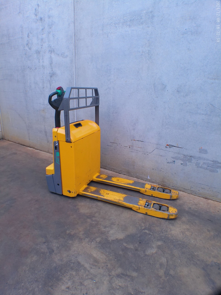 Jungheinrich EJE 116 LI-ION - Pallet truck: picture 4 Jungheinrich EJE 116 LI-ION - Pallet truck: picture 4