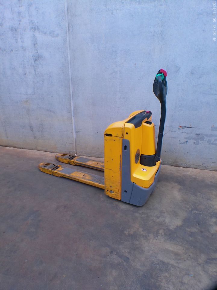 Jungheinrich EJE 118 LI-ION - Pallet truck: picture 1 Jungheinrich EJE 118 LI-ION - Pallet truck: picture 1