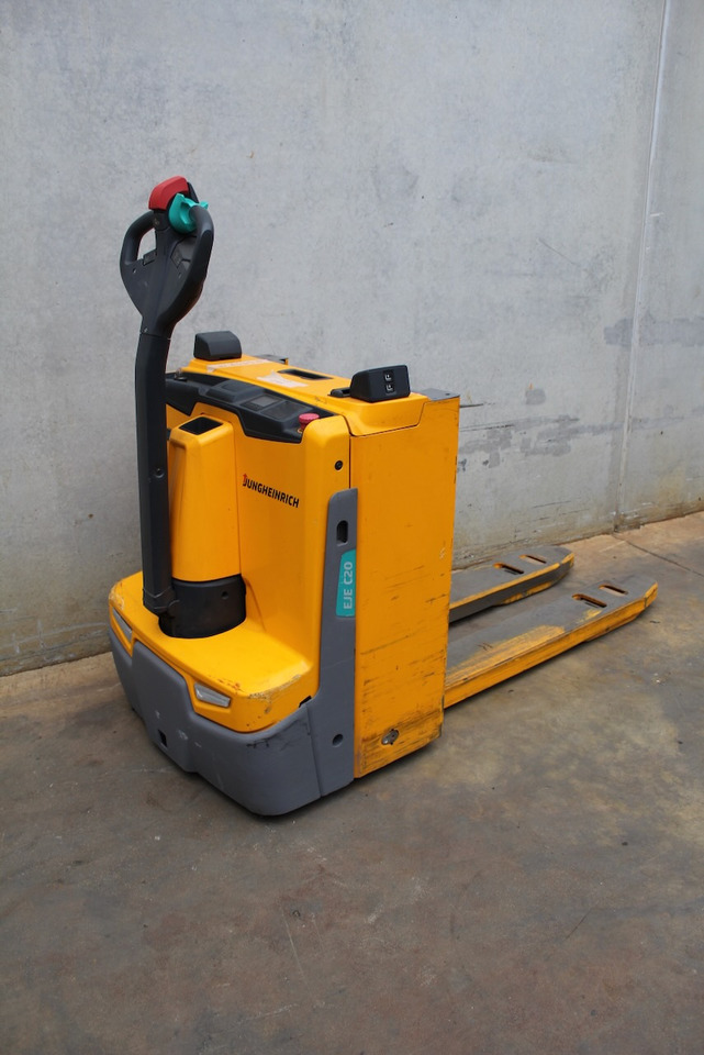 Jungheinrich EJE C20 - Pallet truck: picture 3 Jungheinrich EJE C20 - Pallet truck: picture 3