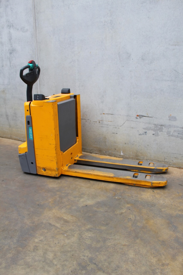 Jungheinrich EJE C20 - Pallet truck: picture 4 Jungheinrich EJE C20 - Pallet truck: picture 4