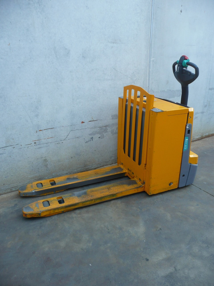 Jungheinrich EJE C20 - Pallet truck: picture 2 Jungheinrich EJE C20 - Pallet truck: picture 2