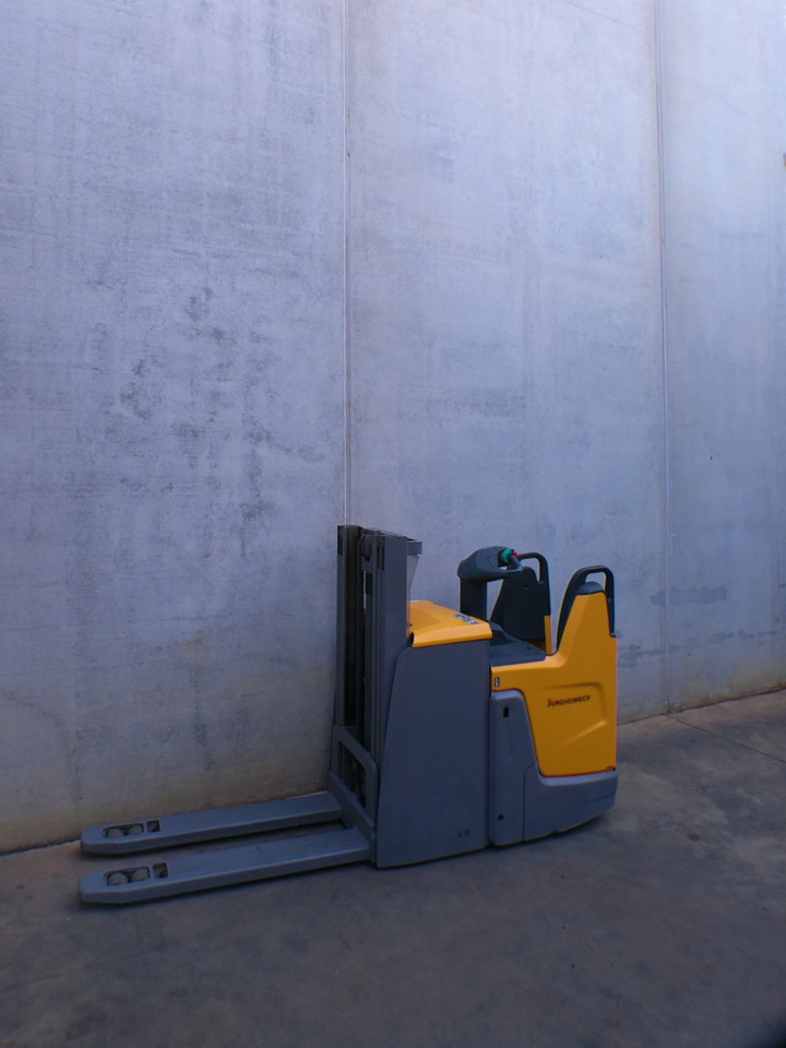 Jungheinrich ERD 220 290 DT - Stacker: picture 2 Jungheinrich ERD 220 290 DT - Stacker: picture 2