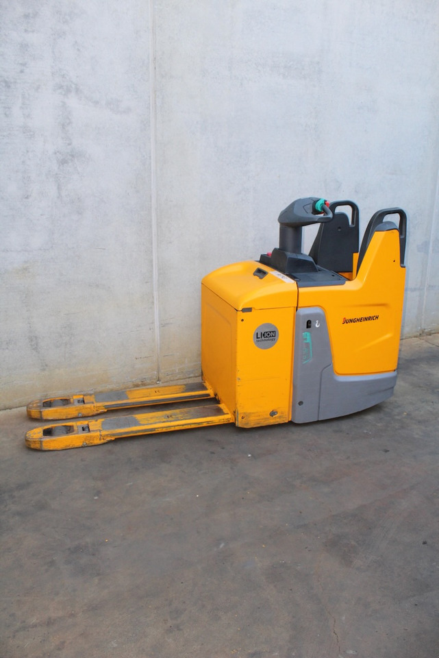 Jungheinrich ERE 120 LI-ION - Pallet truck: picture 2 Jungheinrich ERE 120 LI-ION - Pallet truck: picture 2