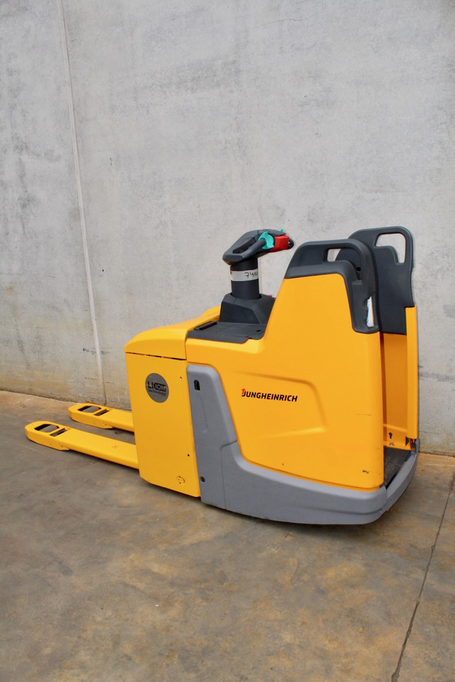 Jungheinrich ERE 225 LI-ION - Pallet truck: picture 1 Jungheinrich ERE 225 LI-ION - Pallet truck: picture 1