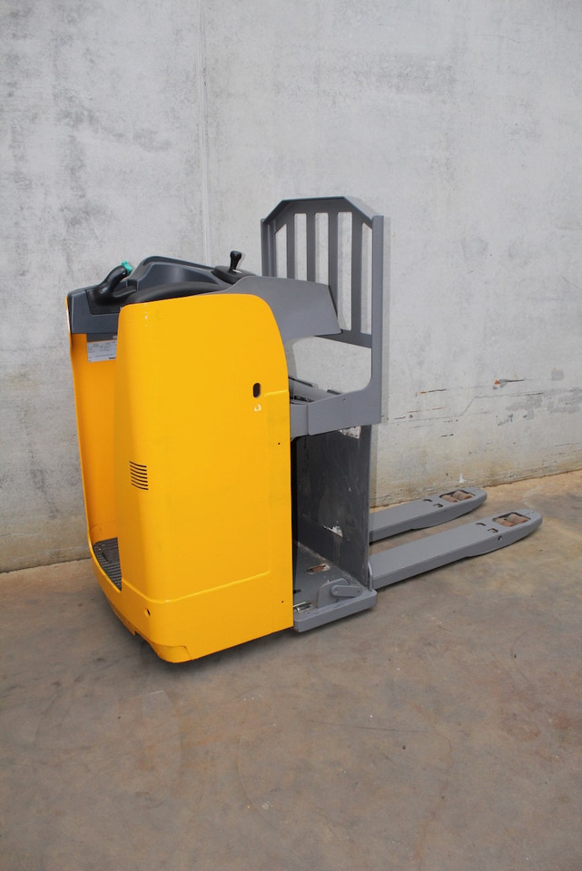 Jungheinrich ESE 120 - Pallet truck: picture 3 Jungheinrich ESE 120 - Pallet truck: picture 3