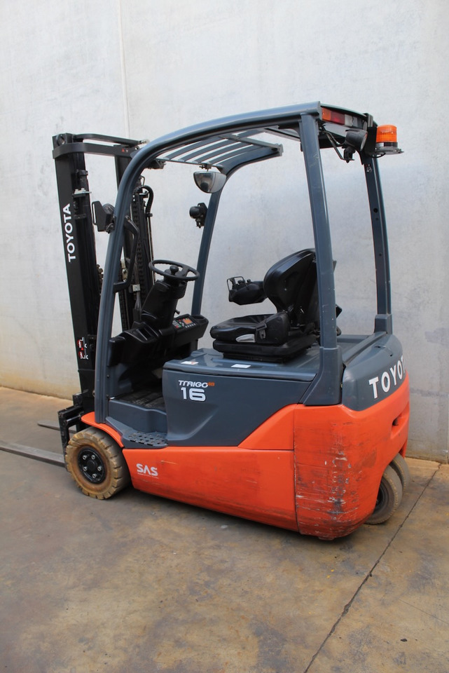 Toyota 8FBE16T - Electric forklift: picture 4 Toyota 8FBE16T - Electric forklift: picture 4