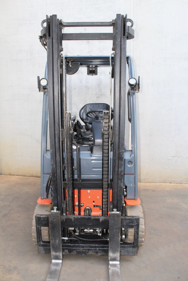 Toyota 8FBE16T - Electric forklift: picture 5 Toyota 8FBE16T - Electric forklift: picture 5