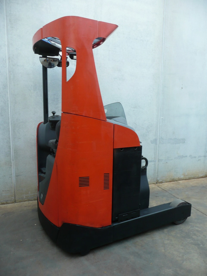 Toyota RRE 160 - Reach truck: picture 2 Toyota RRE 160 - Reach truck: picture 2