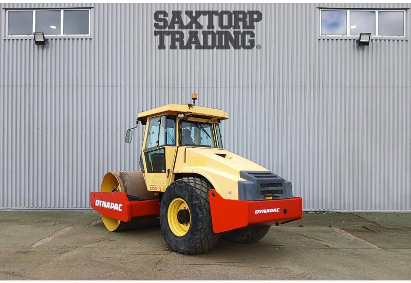 Dynapac CA302 D, Vält - Roller: picture 3 Dynapac CA302 D, Vält - Roller: picture 3