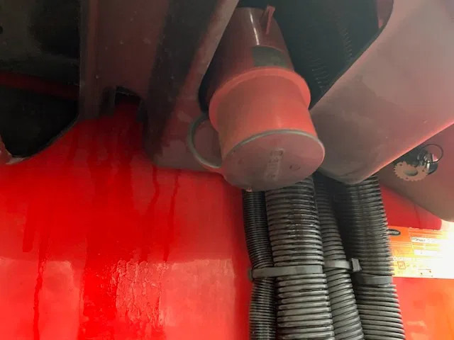 Leasing of H.T.F. Heiwo HTF 2 axle Frigo trailer 1 axle steering Carrier Vector city dubbele verdamper APK 03-2026 H.T.F. Heiwo HTF 2 axle Frigo trailer 1 axle steering Carrier Vector city dubbele verdamper APK 03-2026: picture 12
