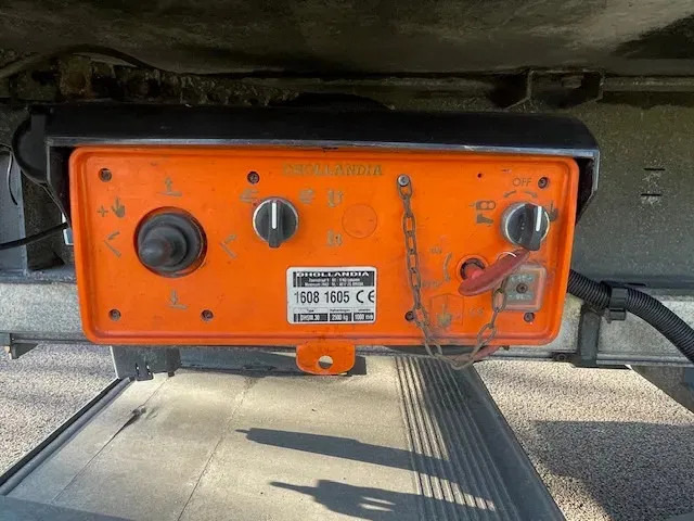 Leasing of Van Eck UT-3B Steering axle 260 cm insteek Frigo carrier vector UT-3B H= 260 W= 250cm Van Eck UT-3B Steering axle 260 cm insteek Frigo carrier vector UT-3B H= 260 W= 250cm: picture 18