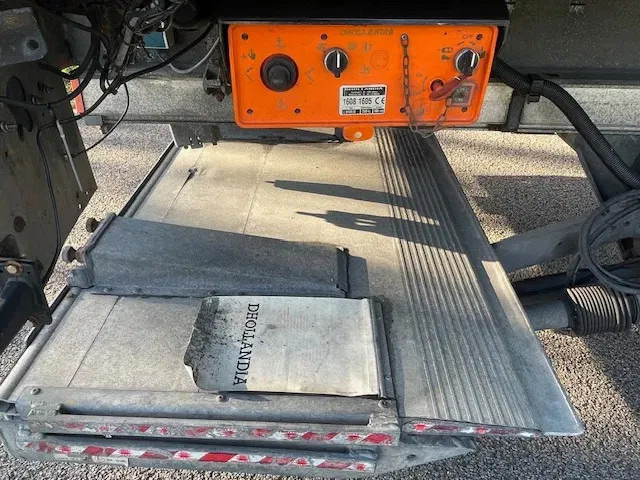 Leasing of Van Eck UT-3B Steering axle 260 cm insteek Frigo carrier vector UT-3B H= 260 W= 250cm Van Eck UT-3B Steering axle 260 cm insteek Frigo carrier vector UT-3B H= 260 W= 250cm: picture 17