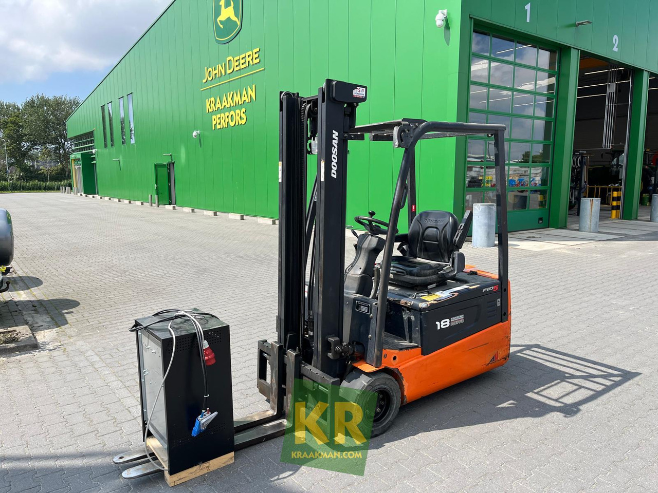 Doosan B18T - Truck mounted forklift: picture 1 Doosan B18T - Truck mounted forklift: picture 1