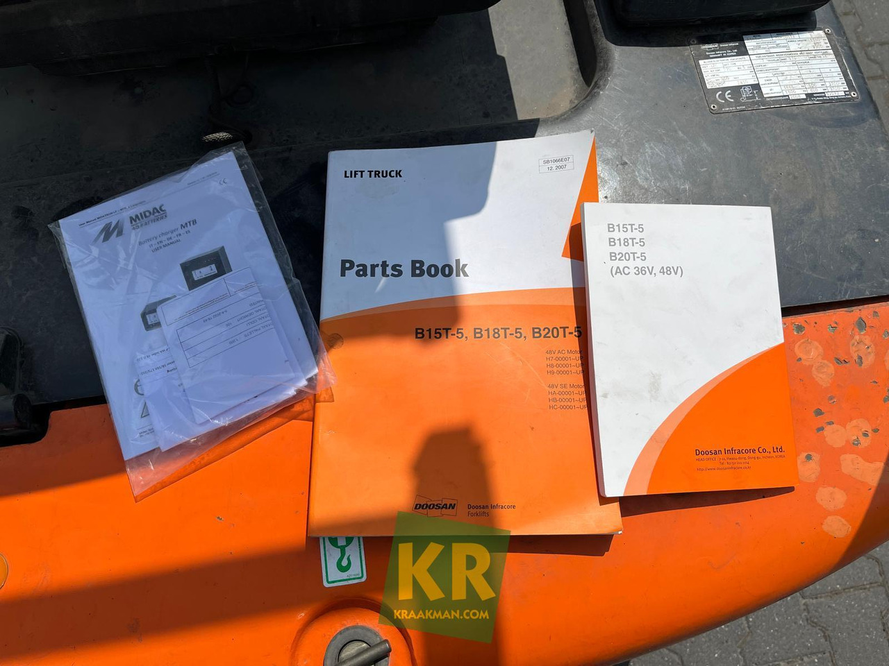 Truck mounted forklift Doosan B18T: picture 22