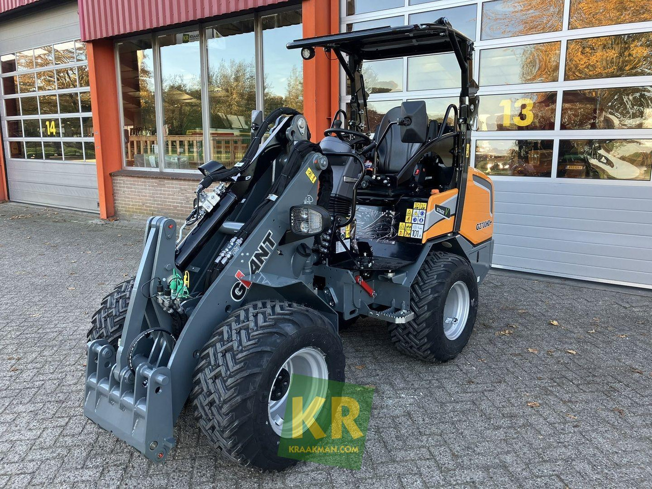 G2700 HD+ Giant - Compact loader: picture 1 G2700 HD+ Giant - Compact loader: picture 1