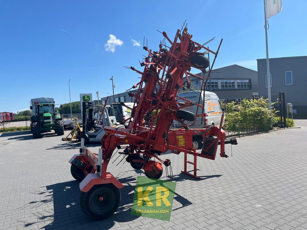 GF 10601 Kuhn - Tedder/ Rake: picture 3 GF 10601 Kuhn - Tedder/ Rake: picture 3