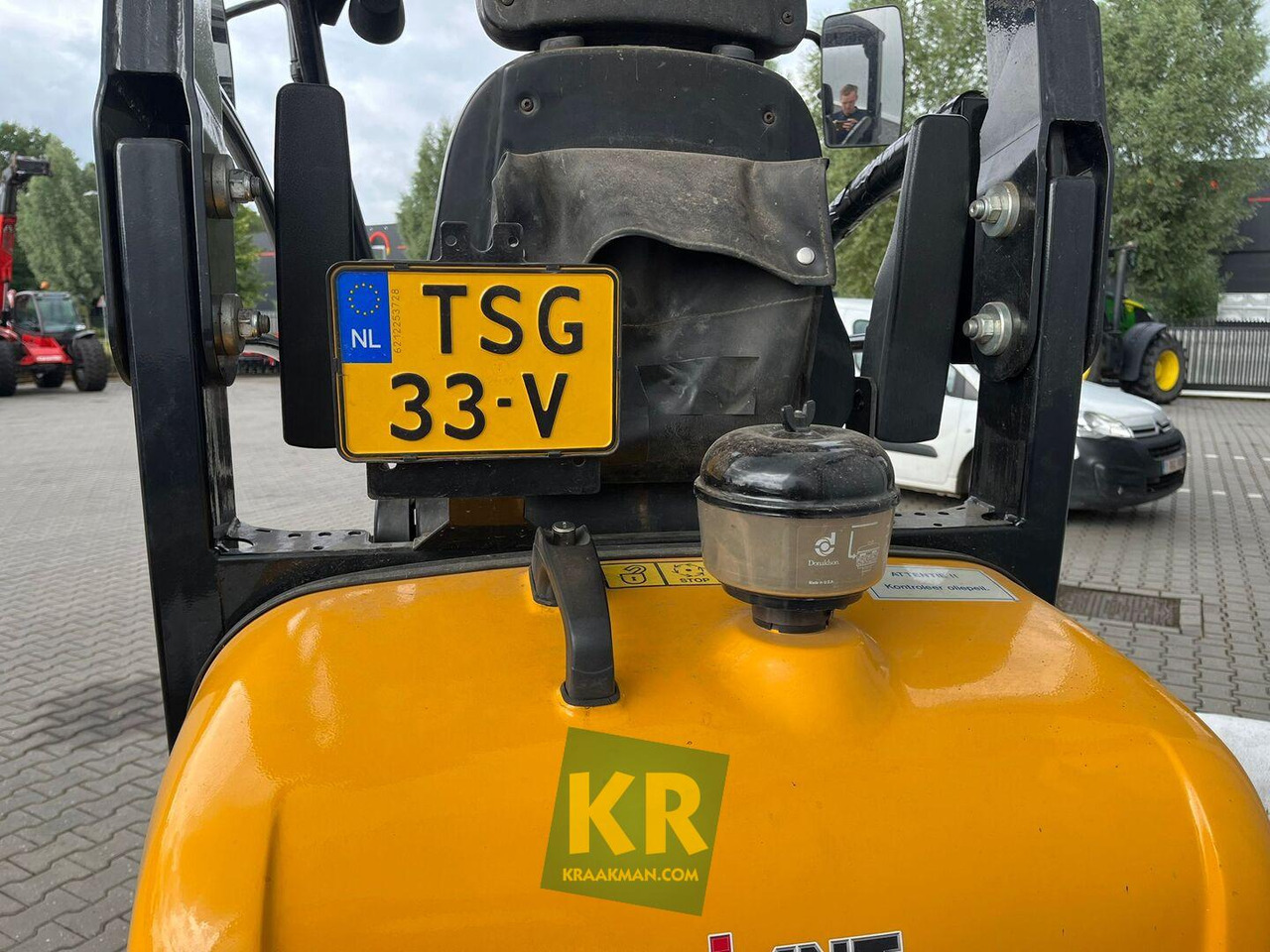 Compact loader Giant D332: picture 9
