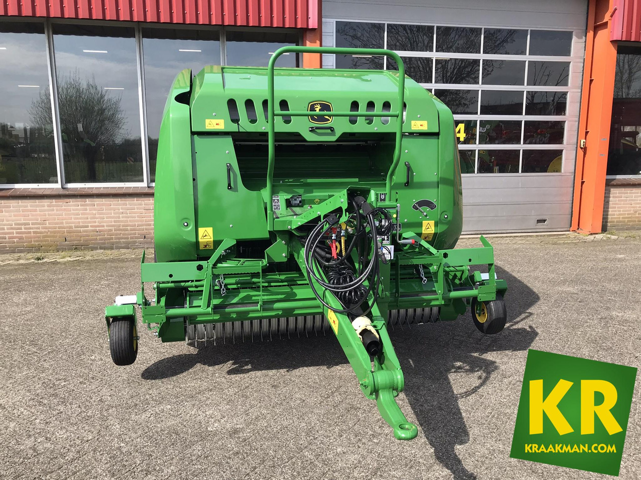 John Deere F441M - Round baler: picture 2 John Deere F441M - Round baler: picture 2