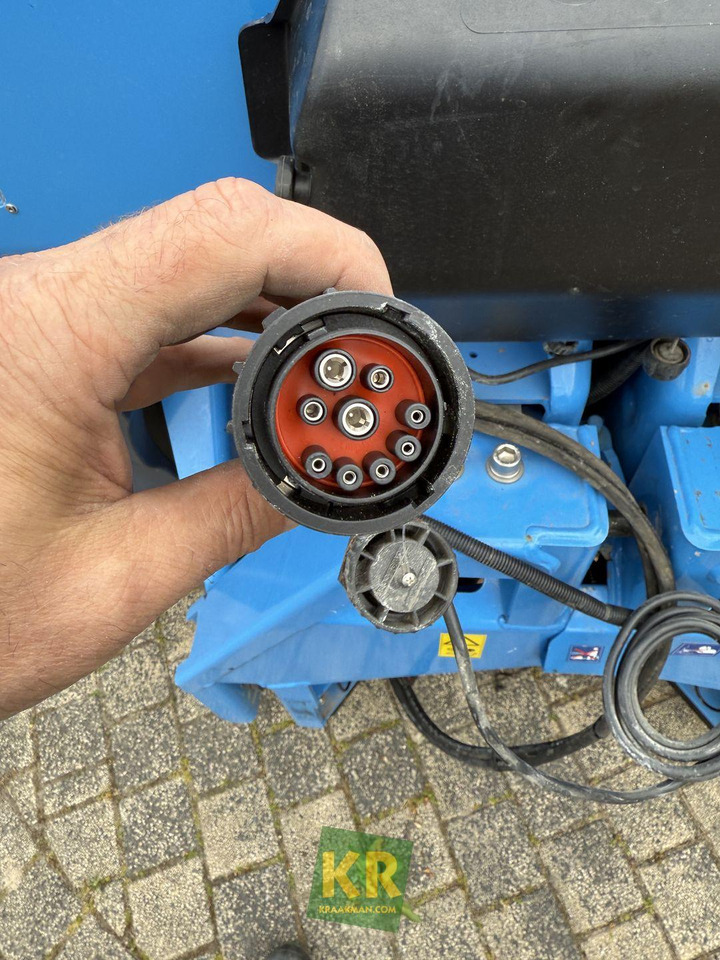 Lemken Polaris 14 - Fertilizer spreader: picture 1 Lemken Polaris 14 - Fertilizer spreader: picture 1