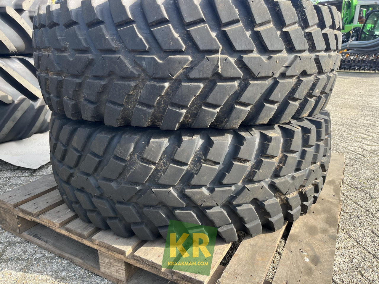 Onbekend merk Nokian 360/80R24 Tri 2 - Tire for Agricultural machinery: picture 2 Onbekend merk Nokian 360/80R24 Tri 2 - Tire for Agricultural machinery: picture 2