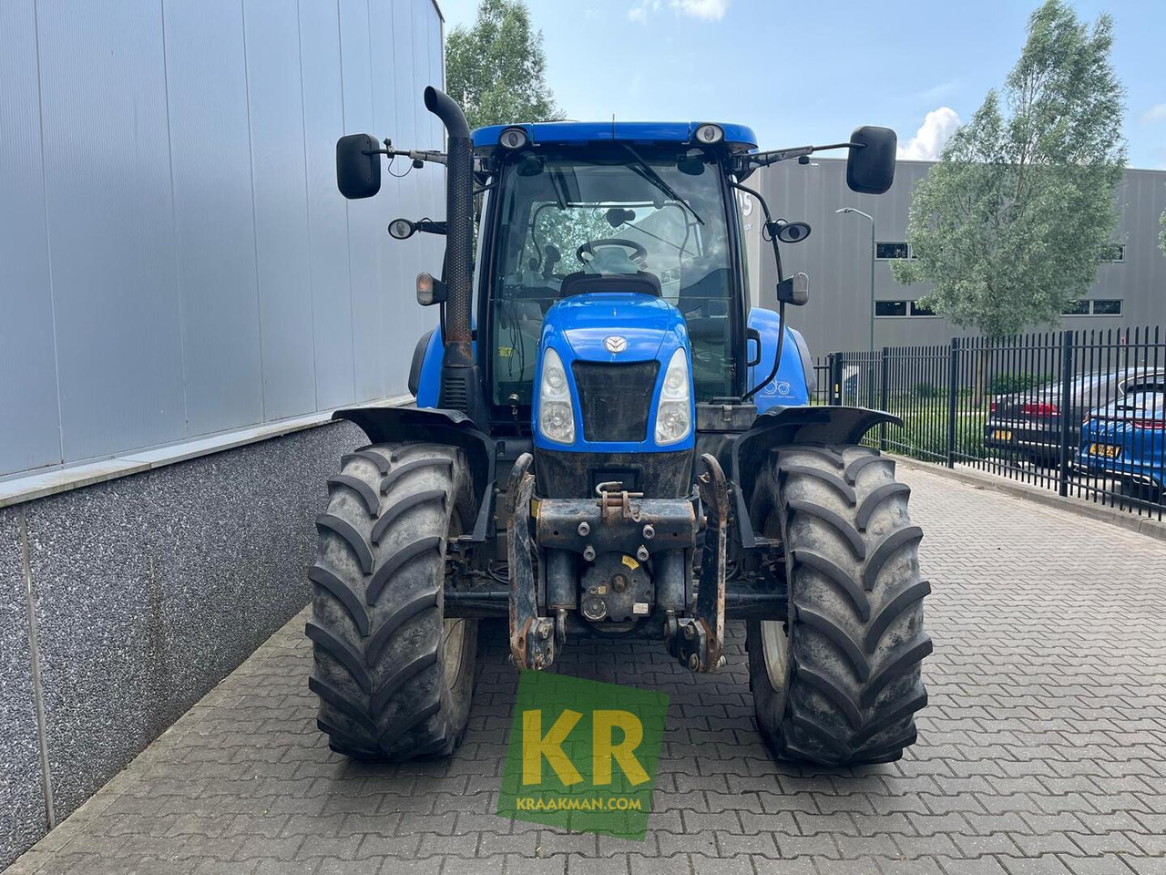 Farm tractor T6.160 New Holland: picture 17