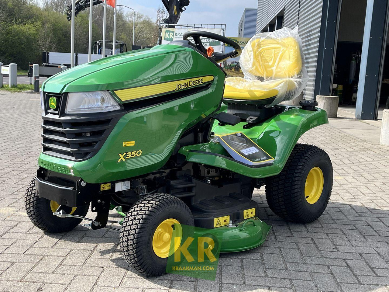 X350 John Deere - Garden mower: picture 1 X350 John Deere - Garden mower: picture 1