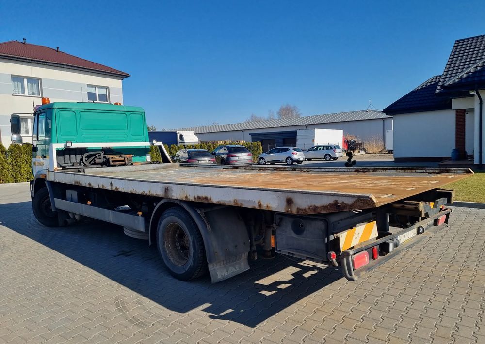 MAN LE 15 220 - Tow truck: picture 3 MAN LE 15 220 - Tow truck: picture 3