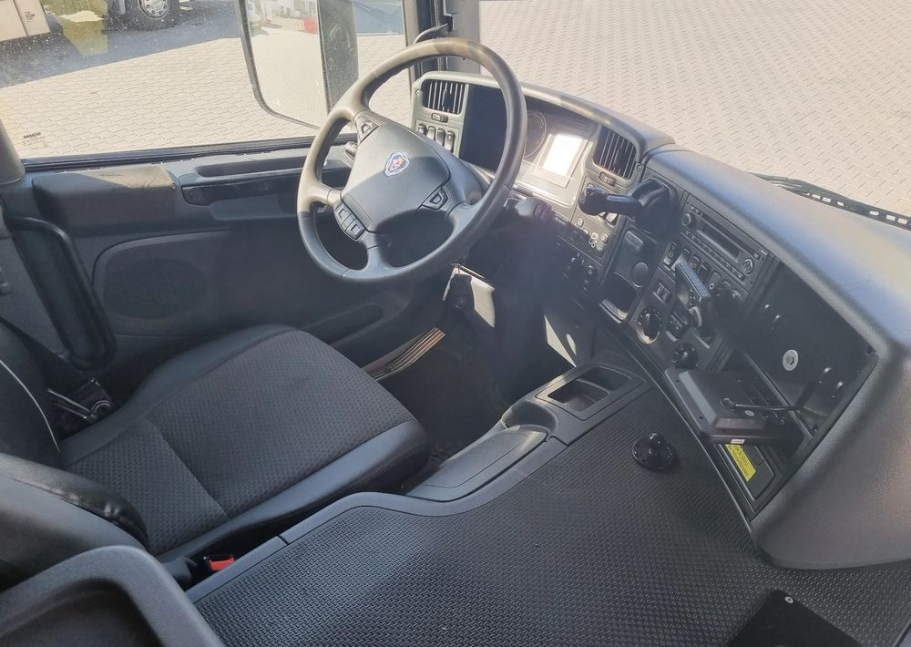 Scania P360 - Cab chassis truck: picture 5 Scania P360 - Cab chassis truck: picture 5
