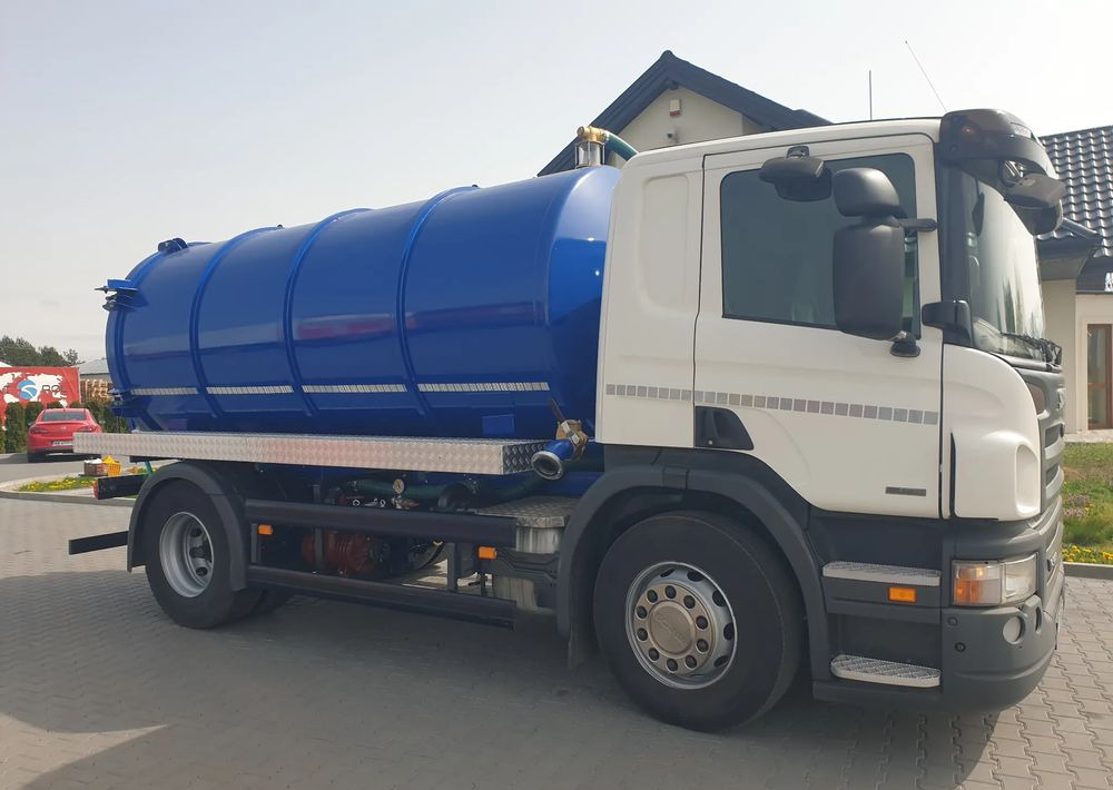 Scania P360 - Garbage truck: picture 2 Scania P360 - Garbage truck: picture 2