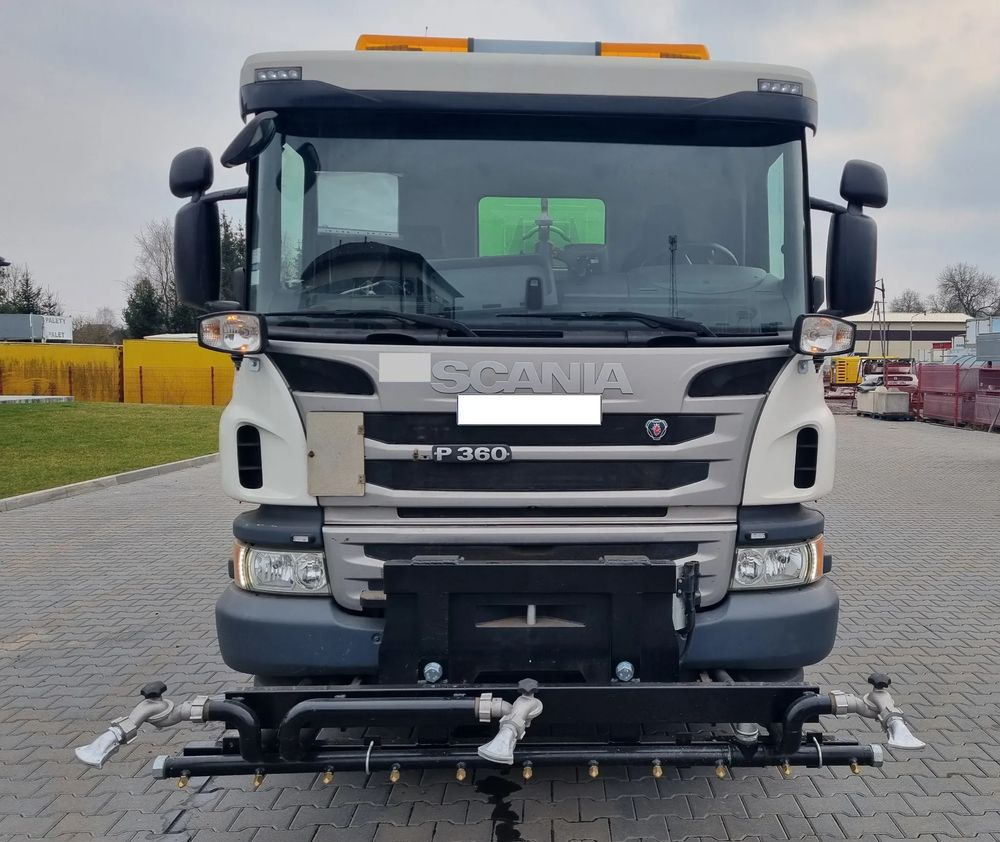 Scania SCANIA P360  Myjka drogowa - Garbage truck: picture 2 Scania SCANIA P360  Myjka drogowa - Garbage truck: picture 2