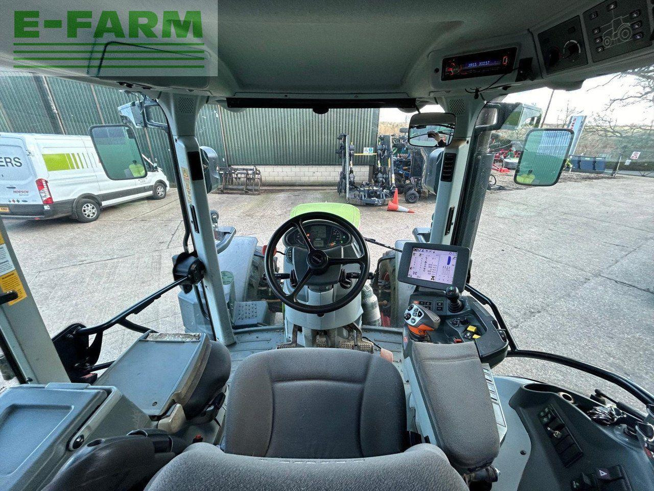 Farm tractor CLAAS ARION 650 T3B: picture 10
