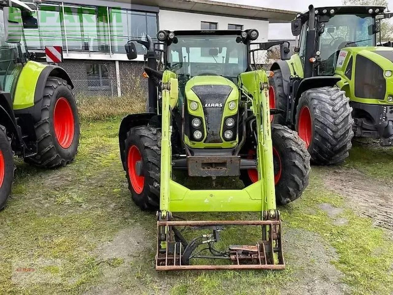 CLAAS arion 420 - Farm tractor: picture 2 CLAAS arion 420 - Farm tractor: picture 2