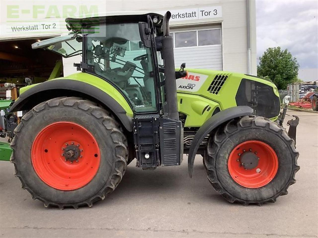 CLAAS axion 810 cmatic CMATIC - Farm tractor: picture 1 CLAAS axion 810 cmatic CMATIC - Farm tractor: picture 1