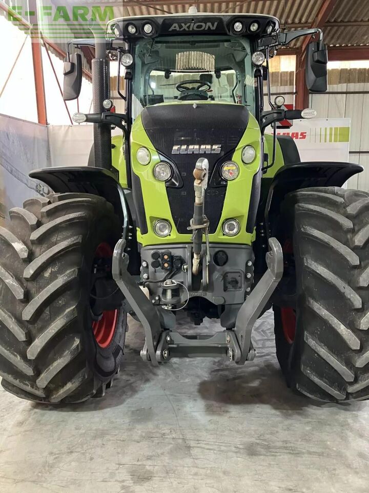 CLAAS axion 870 cmatic s5 sur mesure - Farm tractor: picture 3 CLAAS axion 870 cmatic s5 sur mesure - Farm tractor: picture 3