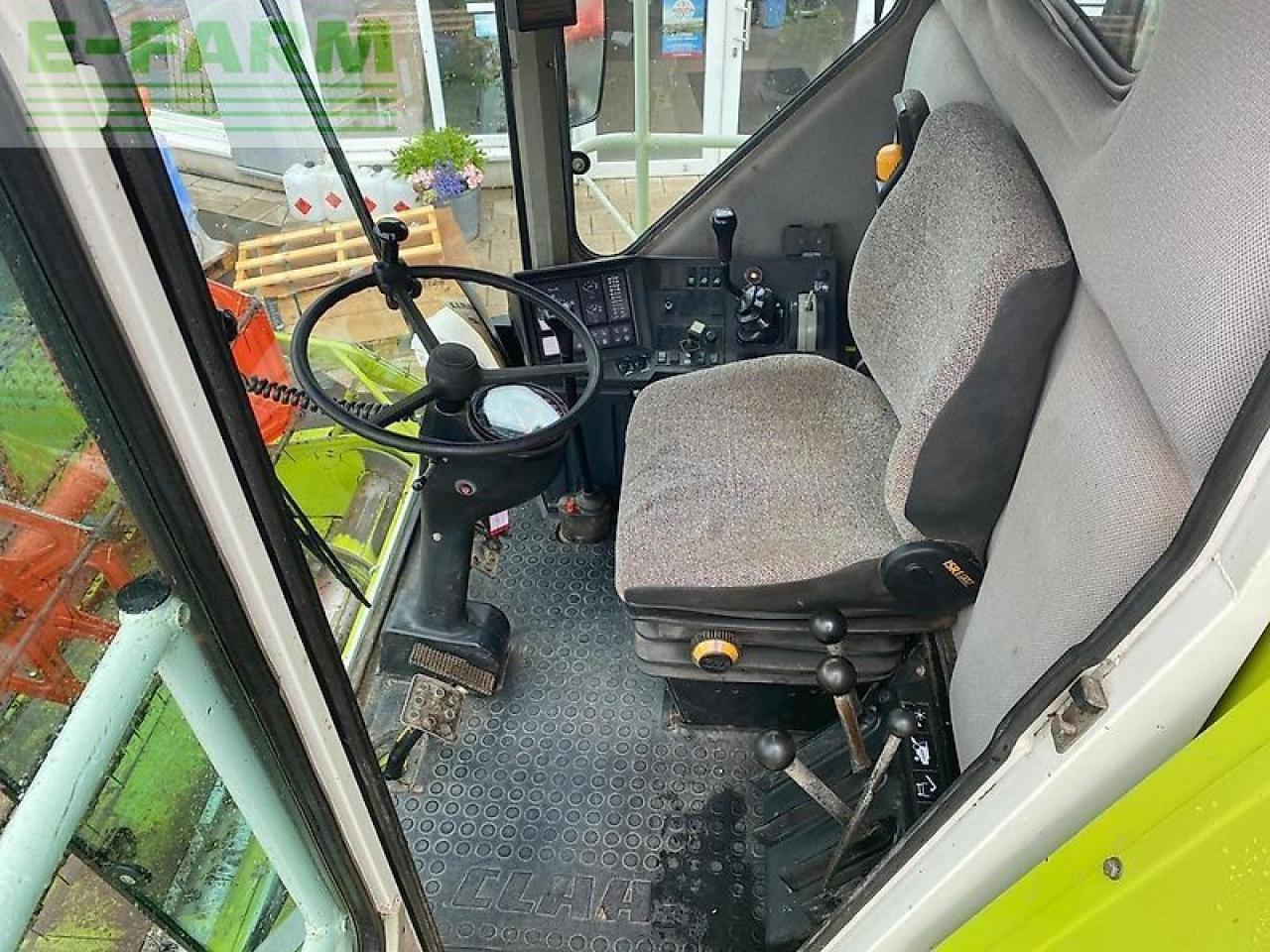 Combine harvester CLAAS dominator 88: picture 9